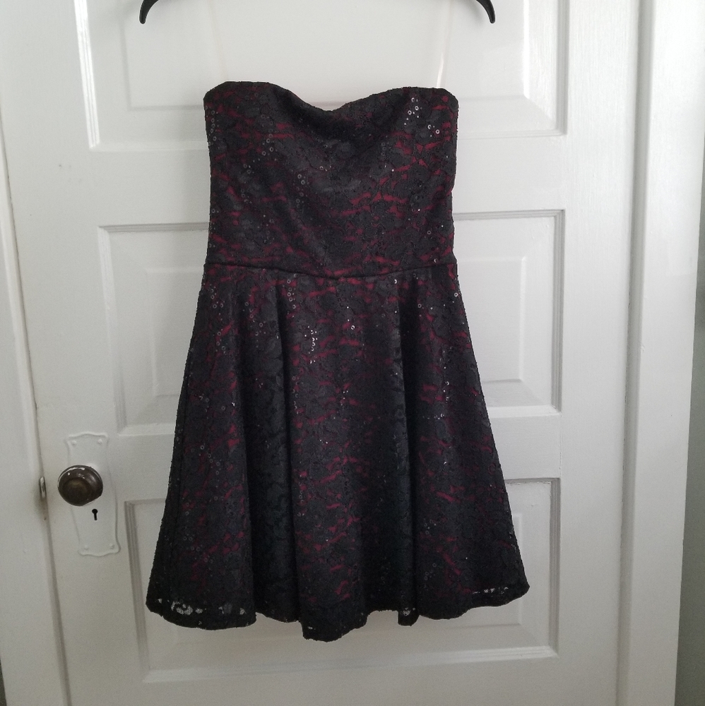 Red/Black Dress